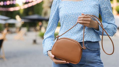 Outdated Purse Trends To Say Goodbye To This Spring