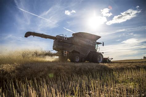 Fendt IDEAL combine 2 – Second Shift Design