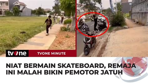 Detik Detik Pengendara Motor Jatuh Gegara Skateboard Yang Meluncur Ke