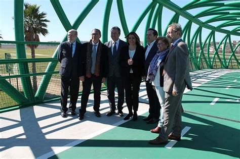 La Alcaldesa Asiste A La Apertura De La Pasarela Ciclopeatonal Sobre La