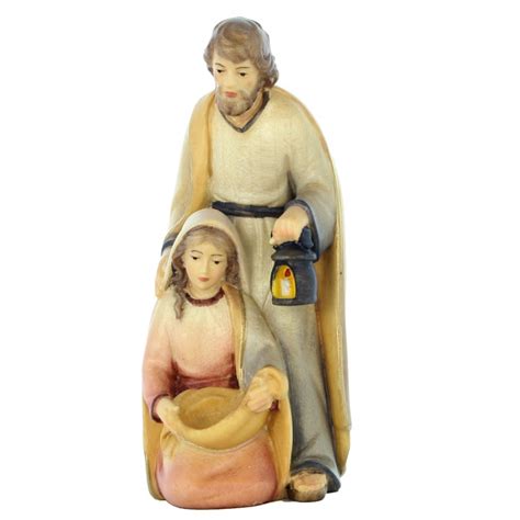 Statue de la Sainte Famille en Bois Coloré de 15 cm Une Œuvre Sacrée