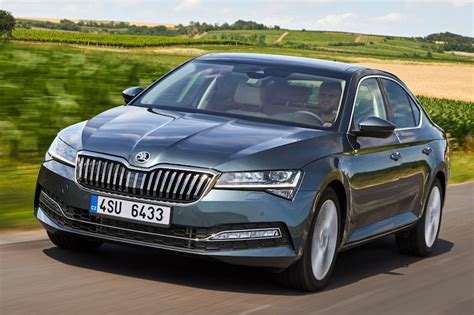 Kenteken Check P 396 GV SKODA SUPERB AutoWeek