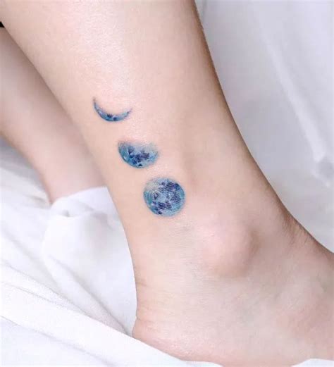 56 Dreamy Moon Tattoos With Meaning Our Mindful Life Moon Tattoo