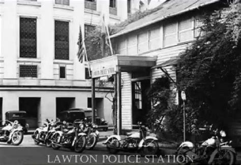 Lawton Police Station beside the Manila Central Post Office Building ...