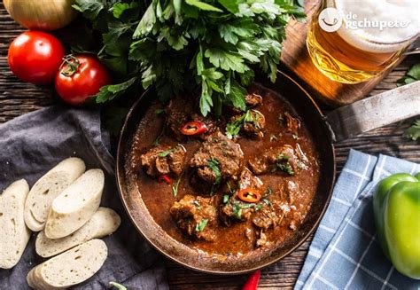 Goulash Checo Con Knedl Ky Receta Tradicional De Este Guiso De Carne