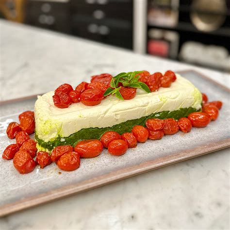 Chef Cristina Haaland Terrine De Queijos Pesto E Tomatinhos