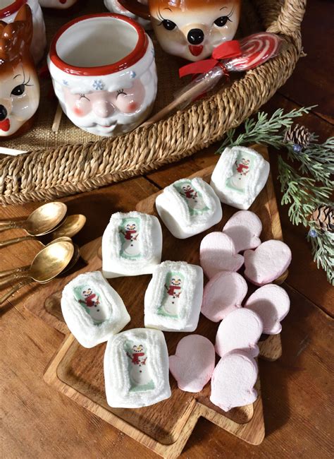 Festive Hot Cocoa Toppers You Can Make For Your Toasty Holiday Drink