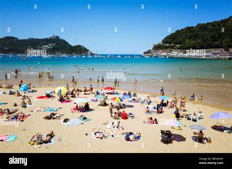 Spain, la concha beach san sebastian hi-res stock photography and ...