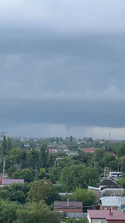 В Таганроге у побережья залива образовался | Подслушано в Каменске ...