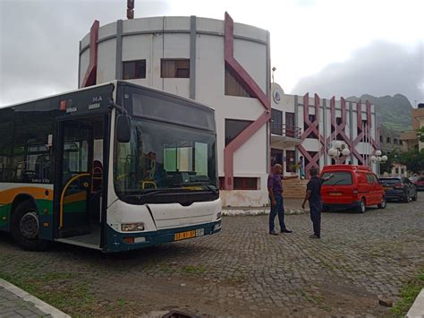 TCC PAMPLONA Y LA MCP DONAN UN AUTOBÚS PARA MEJORAR EL SERVICIO DE