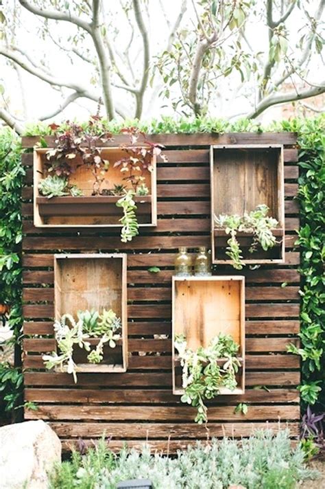 40 Idées Inspirantes Pour La Décoration De Mur Extérieur Déco Jardin Zenidees