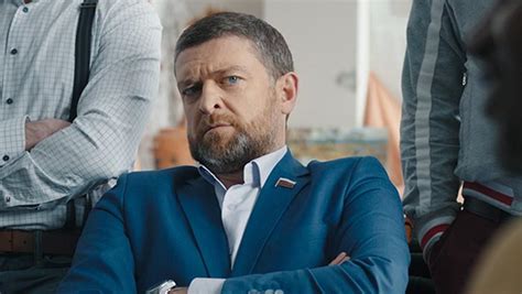 Фильм «Новогодний ремонт» (2019) - сюжет, актеры и роли, кадры из фильма