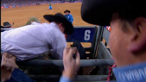 Texas Bullfighter Rodeohouston Video Bryce Redo Of Crosby Heads To Pbr World Finals In Fort