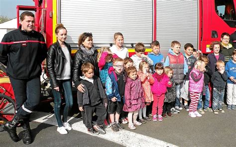 ALSH Les enfants en visite chez les pompiers Le Télégramme