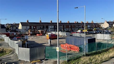 Rhyl To Open Wales Biggest Electric Car Charging Site Bbc News