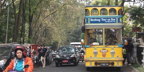 Jadwal Bandros Bandung Bisa Keliling Kota Naik Bus Wisata