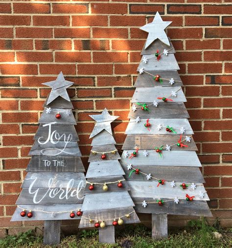 Easy Diy Budget Outdoor Christmas Decoration Ideas Artofit