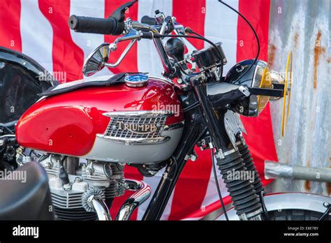 Vintage Triumph Motorcycle Hi Res Stock Photography And Images Alamy