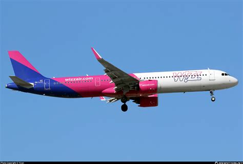 HA LVA Wizz Air Airbus A321 271NX Photo By Yiran ID 1065559