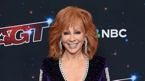 Nbc Orders New Comedy Pilot Starring Reba Mcentire 1015 Wcil Fm