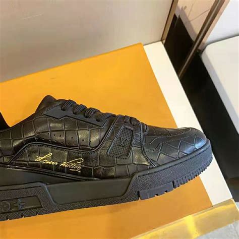 Louis Vuitton LV Men LV Trainer Sneaker Exclusively Online In Alligator