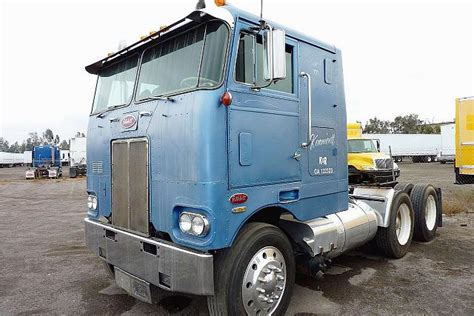 1977 Peterbilt 352 Price 450000 Pomoma California 330000 Miles