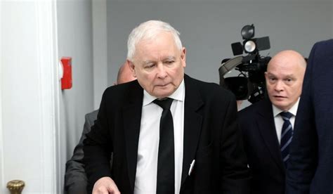 Jarosław Kaczyński został ukarany Donald Tusk może triumfować