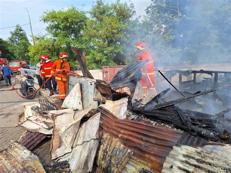 Rumah Warga Di Tajur Kota Tangerang Ludes Kebakaran Kerugian Capai