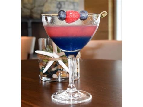 11 Best Red White And Blue Drinks To Celebrate July 4 With A Bang