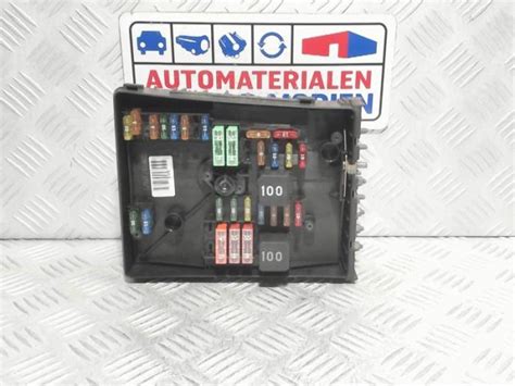 Caja De Fusibles Volkswagen Golf V 1 4 TSI 122 16V 1K0937125A TYCO