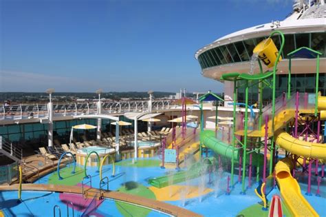 Royal Caribbean S Independence Of The Seas Martin Aquatic