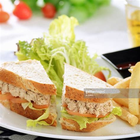 Tuna salad sandwich