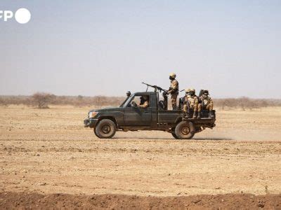 Al menos 40 civiles muertos en ataque yihadista en Burkina Faso según