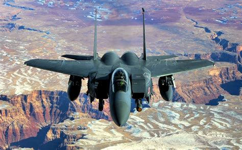 Meet The F 15E Strike Eagle The Old Air Force Fighter That Seems