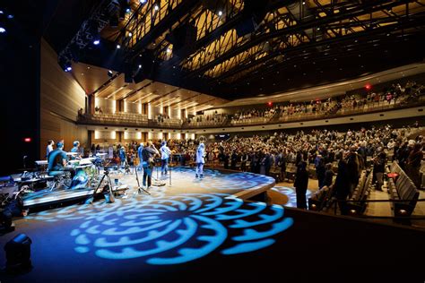 Austin Ridge 2,500-Seat Worship Center