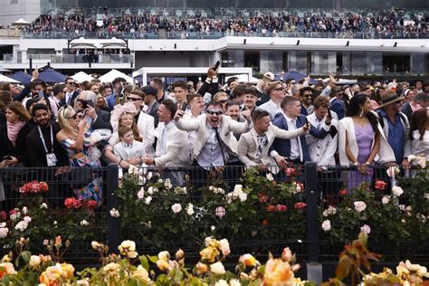 Betting on sports can lead young men to gambling problems