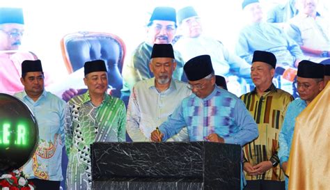 King Opens Sabah Syariah Court Complex DEASOKA