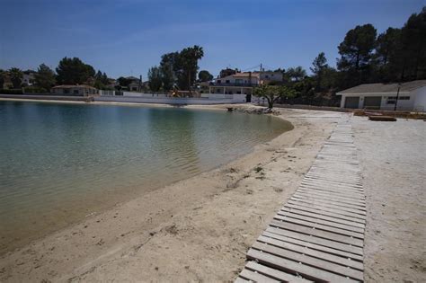 Así es Playamonte la primera zona de interior con bandera azul de la