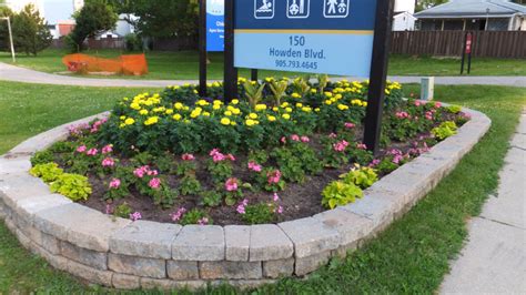 Howden Recreation Centre | Every Flower Tells A Story