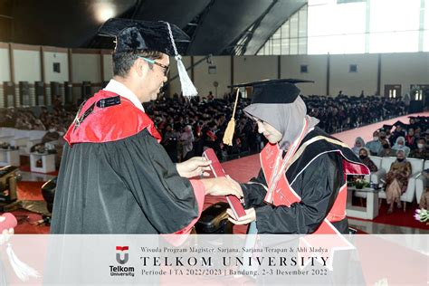 WISUDA TELKOM UNIVERSITY 031222FIF S1 INFORMATIKA DEKAN 274 Telkom