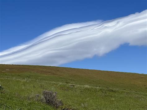 Strange clouds from cold front full photo set : r/CLOUDS