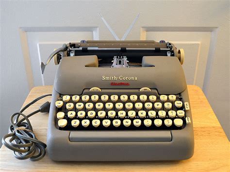 Restored 1959 Smith Corona Portable Electric Typewriter Series 5te With