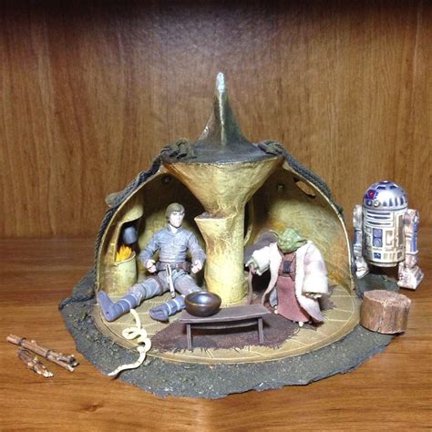 Star Wars Custom Diorama Yodas Hut Dagobah Action Figure Display Base