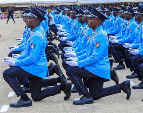 Côte d Ivoire 1451 élèves Sous officiers de Police ont reçu leurs