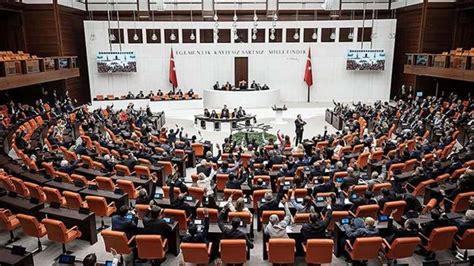 AKP ve MHP kamuda birden fazla maaş alan bürokratların araştırılması