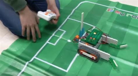 Proyecto robótica un robot futbolista Tecnología programación y