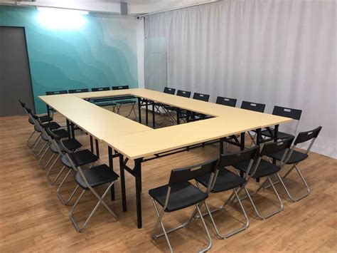 20 Pax Meeting Room 活動場地會議室靈活租用服務 觀塘專業20人會議室 Amphi Studios