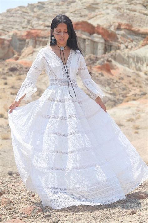 A Guide To Finding The Perfect Vintage Mexican Wedding Dress