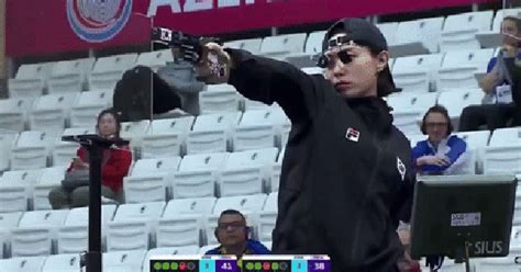 Nữ xạ thủ Hàn Quốc hot rần rần ở Olympic vì thần thái cực ngầu hút triệu view chỉ với một cú bắn