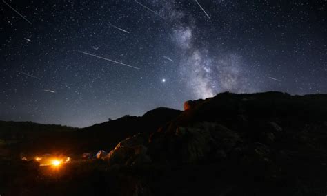 Chuva de meteoros Oriônidas ilumina o céu em outubro veja como